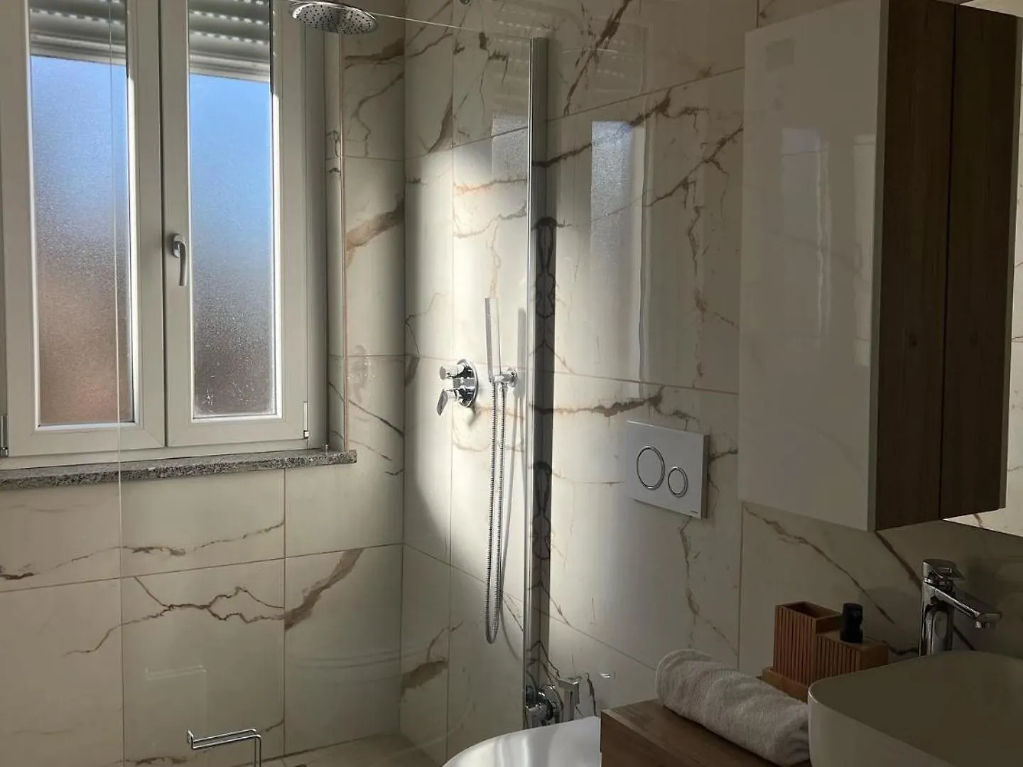 Yellowhouse Apartman Gallarate Olaszország