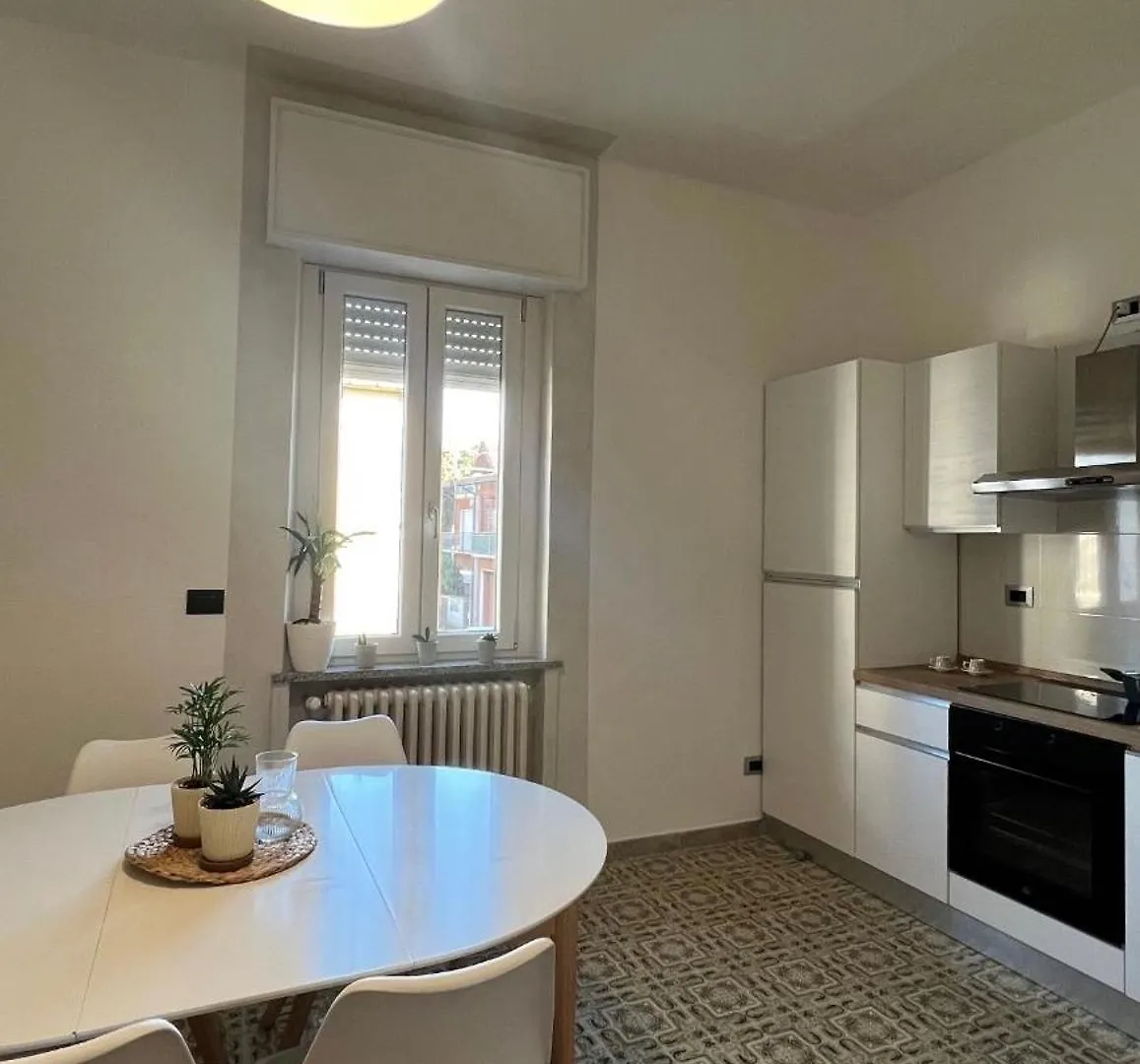 Yellowhouse Apartman Gallarate